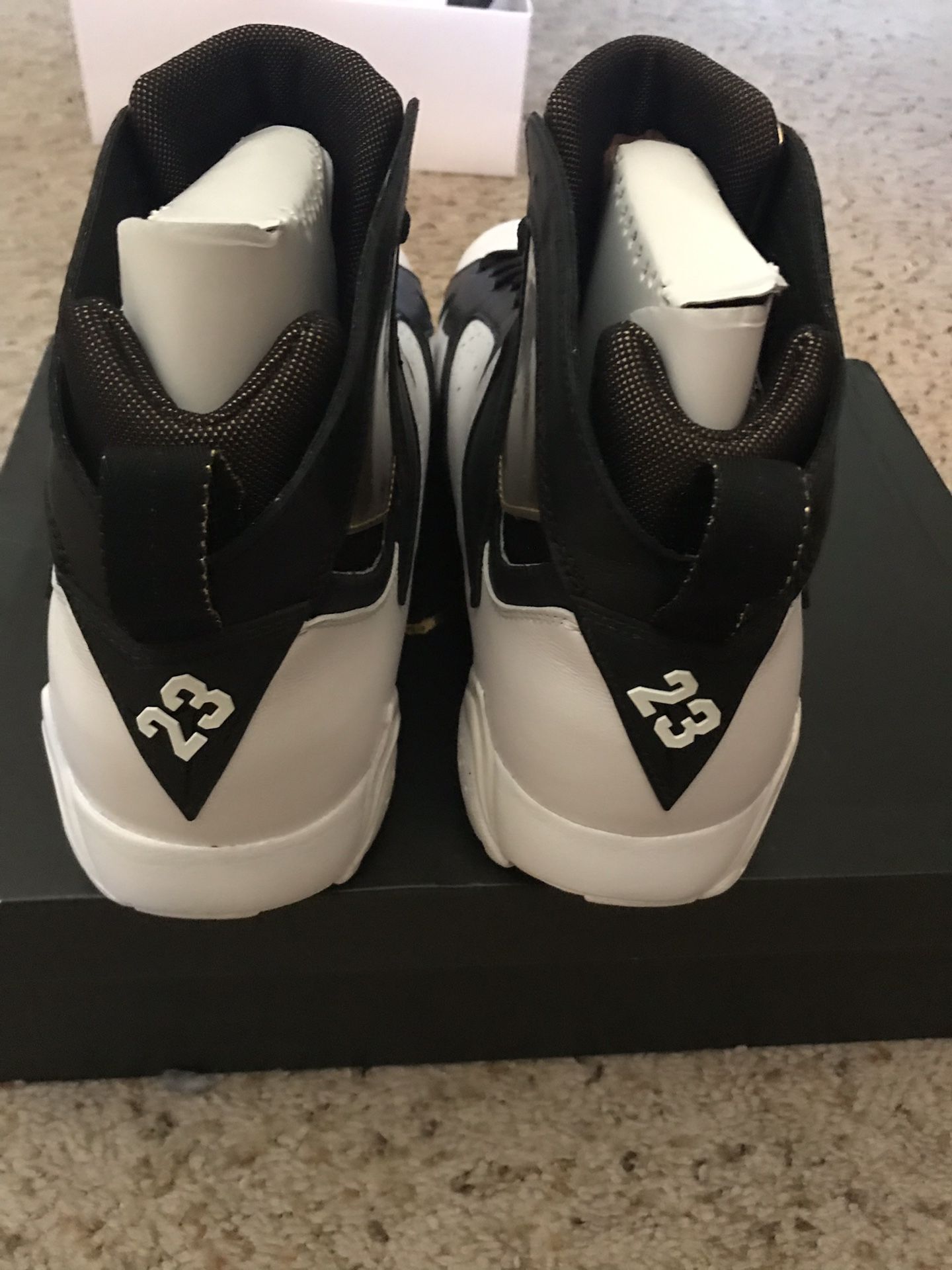 Mens Jordan 7 “Champagne”
Size 12 
Good Condition Air-Jordan-Countdown-Pack-CDP-  main image 3