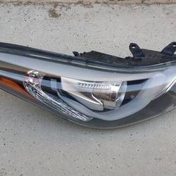 2014 Thru 2016 HYUNDAI ELANTRA RH RIGHT PASSENGER SIDE HEADLIGHT ASSEMBLY