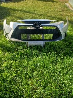 2020-2023 Toyota Corolla LE front bumper assembly with Distance Sensor Silver color