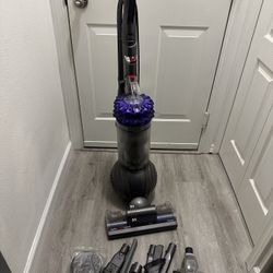 Dyson Cinetic Big Ball Animal UP14AN Vacuum