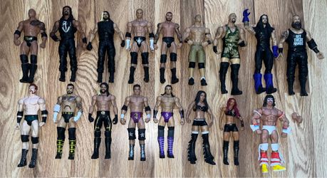 WWE ACTION FIGURE LOT