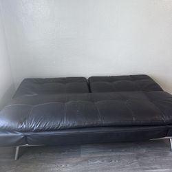 Fouton Couch 