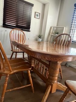 Dining Table with 4 chairs