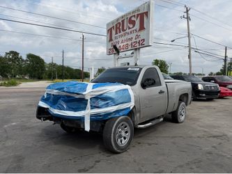 2009 CHEVY SILVERADO IN FOR PARTS