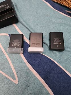 3 Nikon EN-EL14 Rechargeable Lithium-Ion Batteries (7.4V, 1030mAh, 7.7Wh