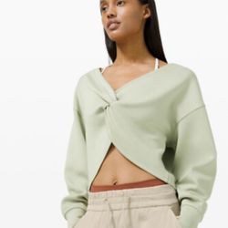 Lululemon Buttery Soft Twist Back-to-Front Pullover in Green Fern Size 12