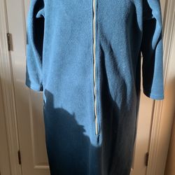 Galvan’s 1-piece fleece, size L