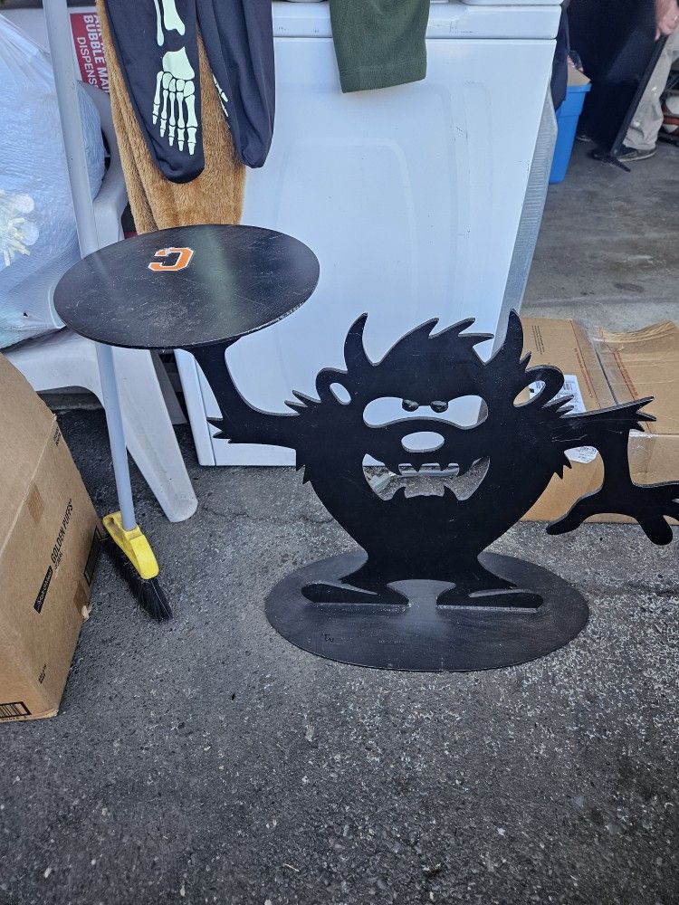 Metal Tazmainian Devil (TAZ)