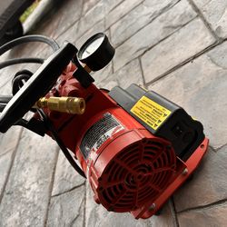 Milwaukee Vacuum Pump