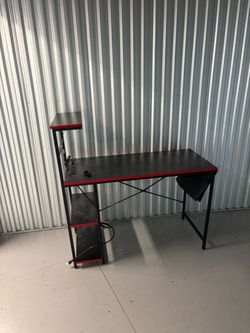 Computer desk