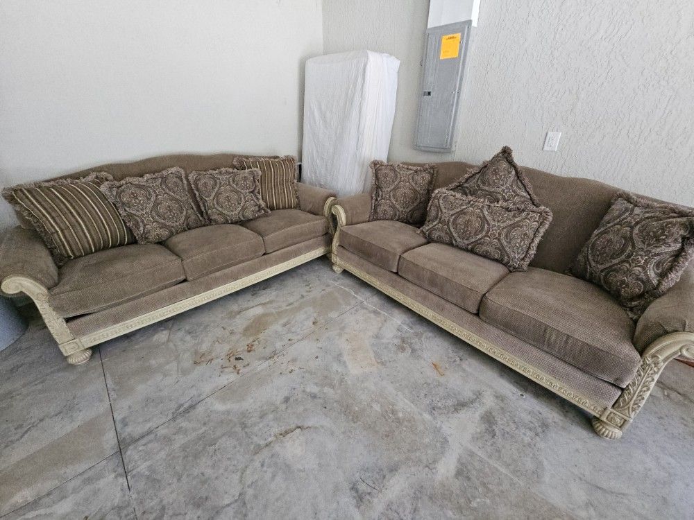 Sofa Set