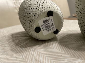 Decorative Off White Color  Small Planting Pot 