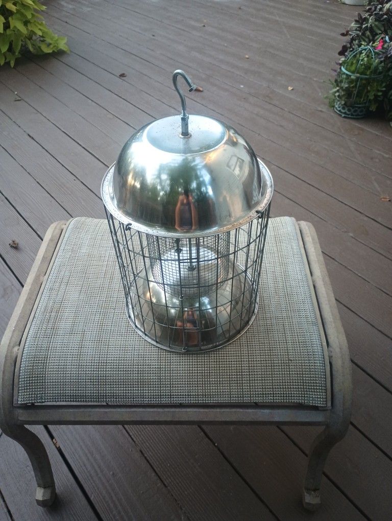 Squirrel Proof Bird Feeder