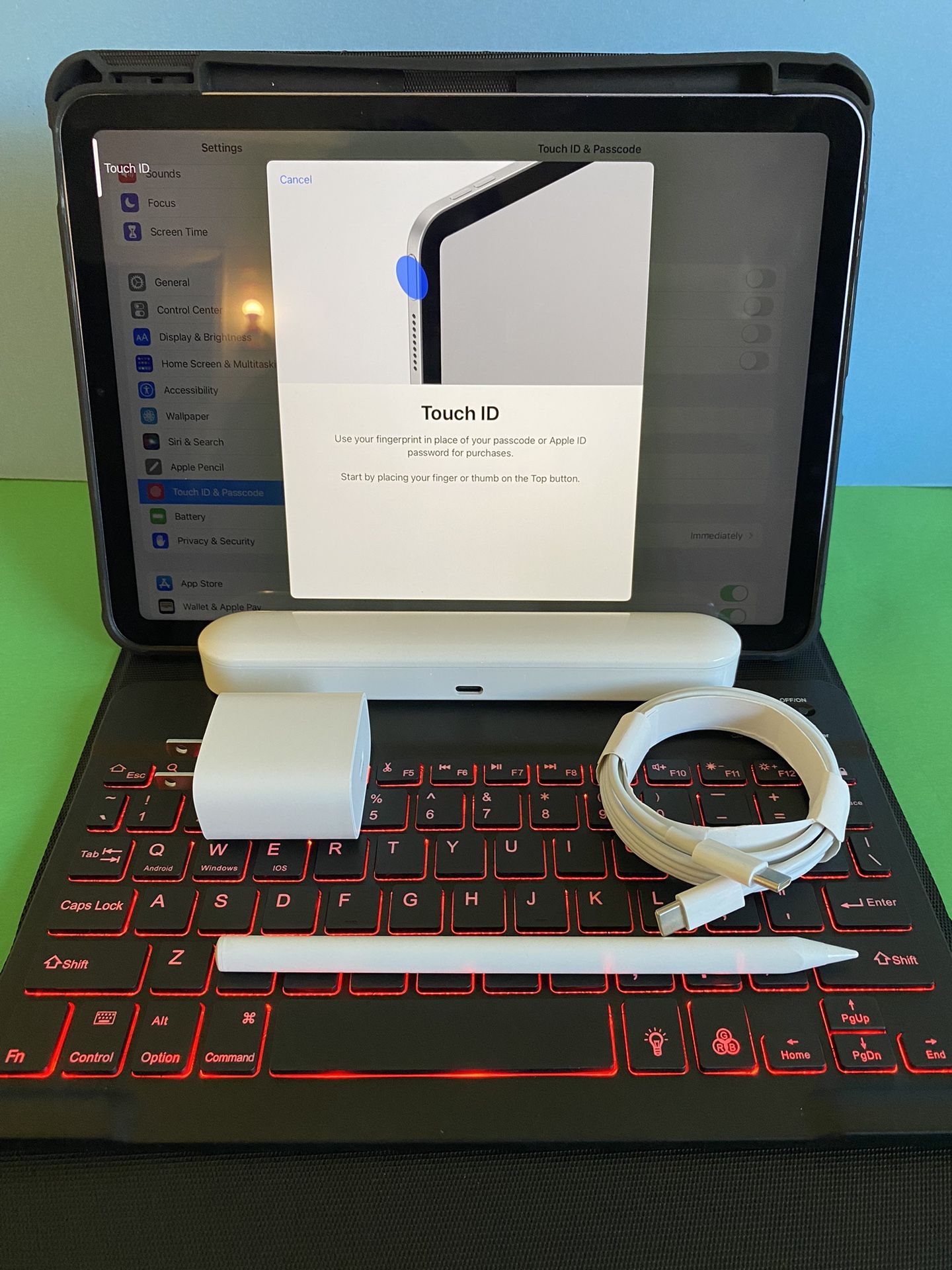 Apple IPad Air 5th Generation (M1 chip/ Latest 2022) 64GB Wifi + 