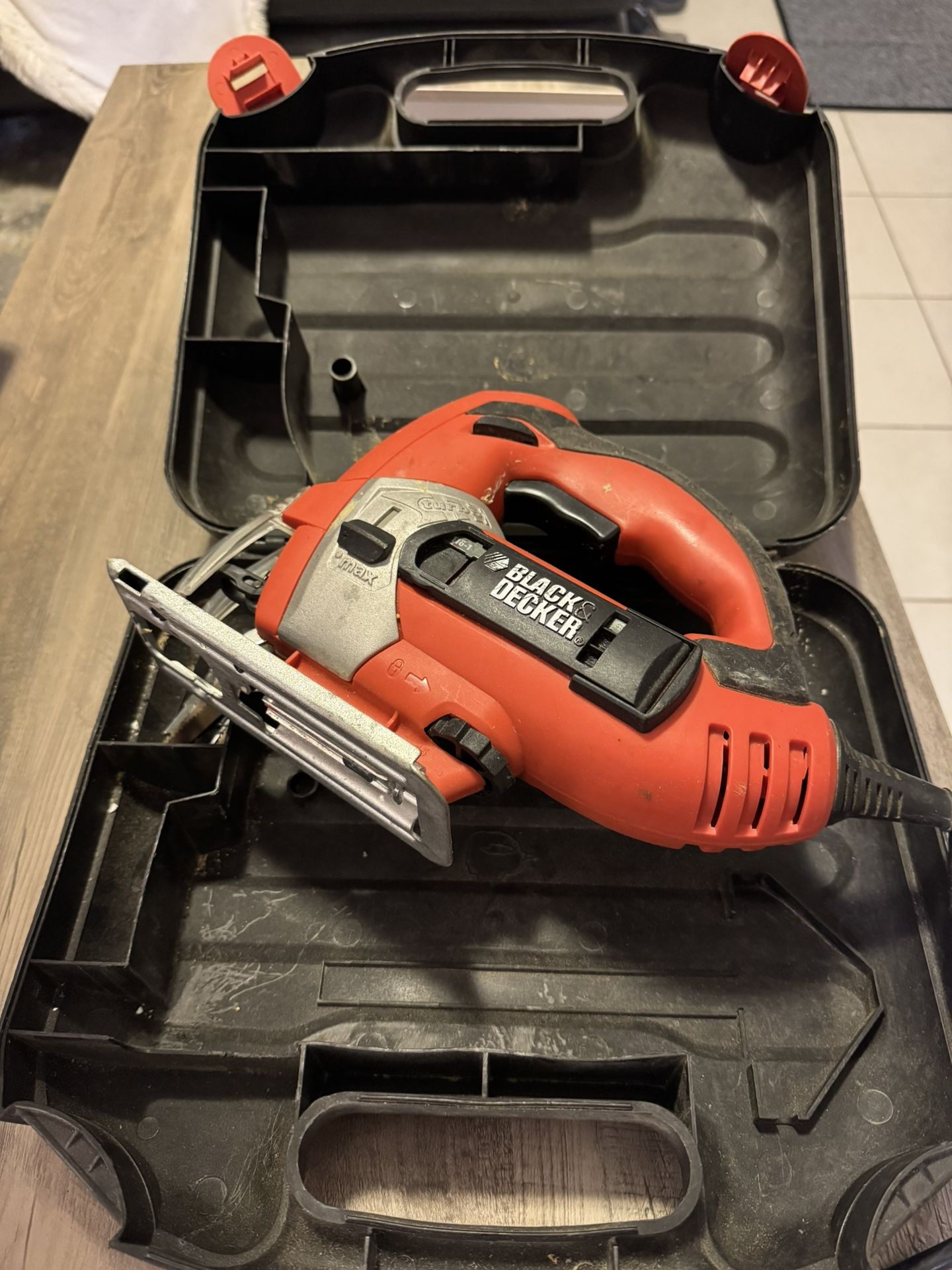 Black & Decker JS600 Jig Saw