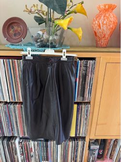 PRICE DROP:VAKKO, lined, DARK BROWN LAMBSKIN LEATHER, 6,Pencil Skirt,MADE in USA