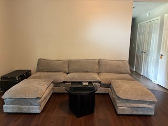 Interchangeable living room set