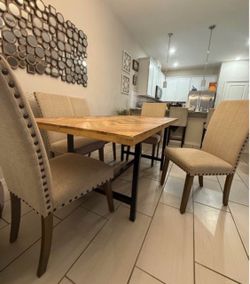 Dining Table Set with 4 Upholstered Chairs