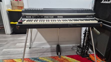 Rhodes Mark II Stage piano 73