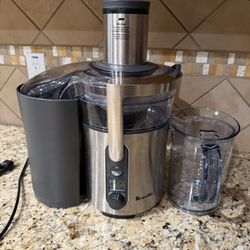 Breville BJE510XL Juice Fountain Multi-Speed 900-Watt Juicer