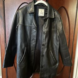 Classic AVANTI BLACK GENUINE LEATHER JACKET/COAT Size Large - In Excellent Condition! 