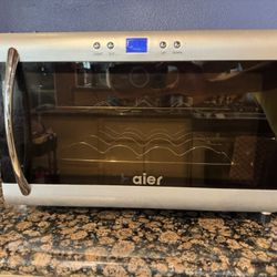 8 Bottle Wine Chiller.