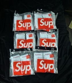 Supreme Socks