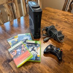 Xbox 360 Call of Duty Modern Warfare 2 Special Edition 250GB Console + 4 Games