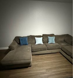 Sectional from Havertys Furniture