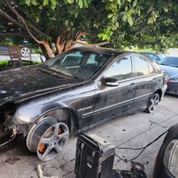 Buy Old/abandoned Mercedes