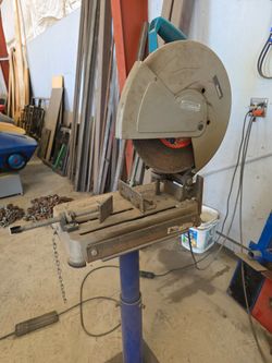 Makita Cut Off Saw