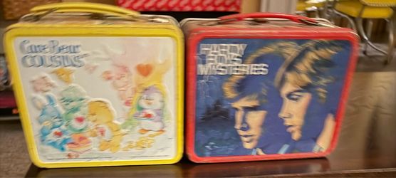 Lot of 11 lunchboxes with thermoses