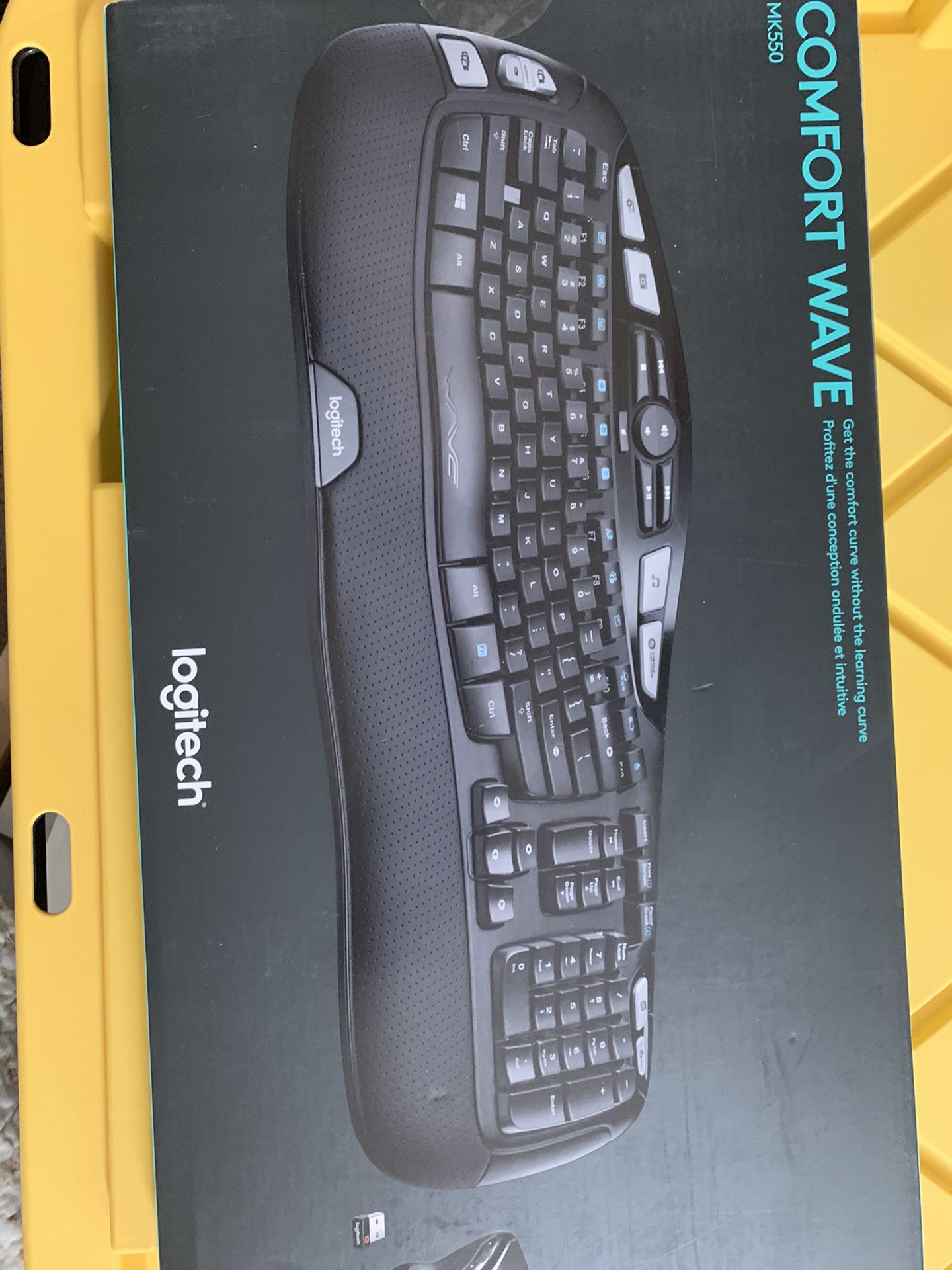 Logitech MK550 Wireless Wave Keyboard