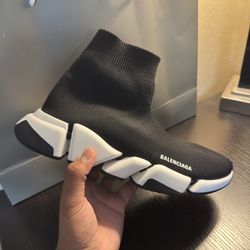 Balenciaga speeds 2.0 (brand new)