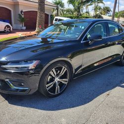 2022 Volvo S60