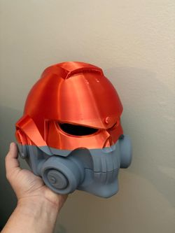 Space Marine 2 Vanguard Reviver Helmet