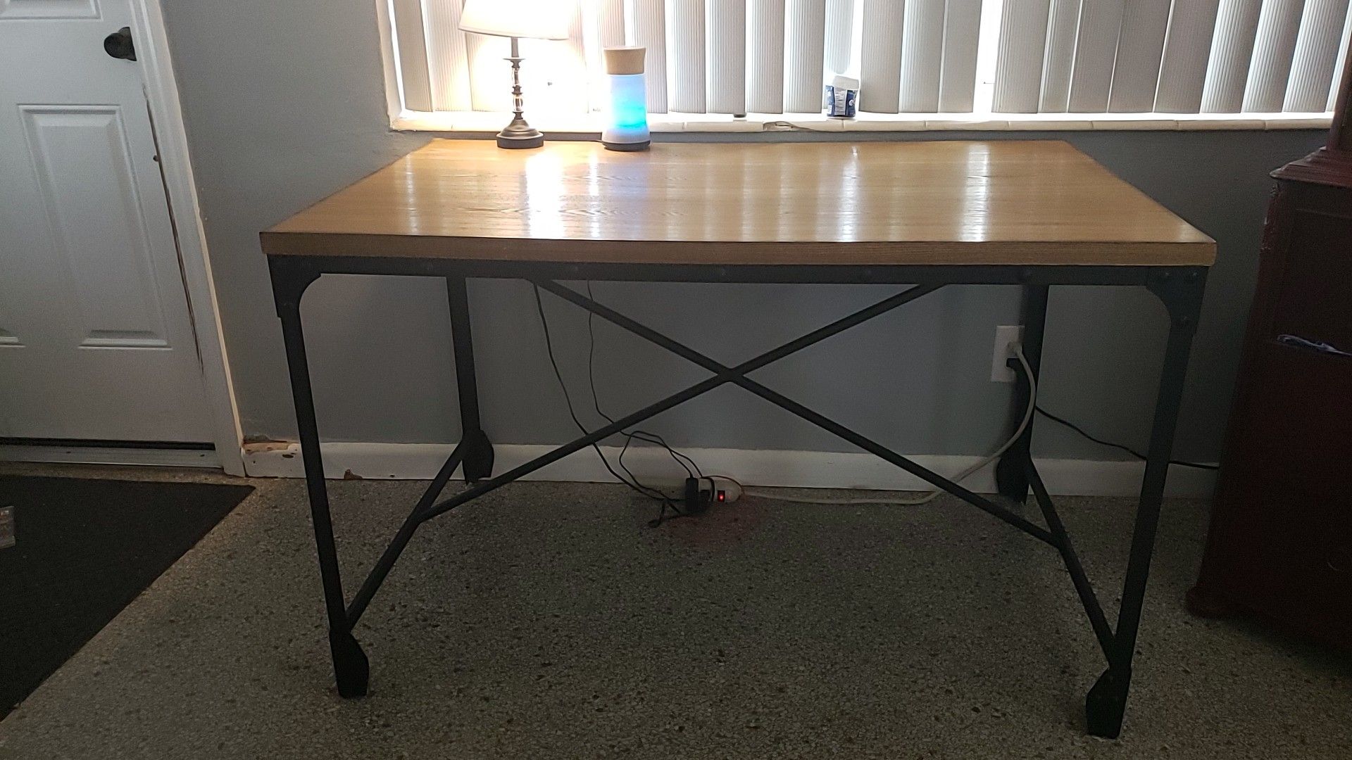 Table/Computer Desk