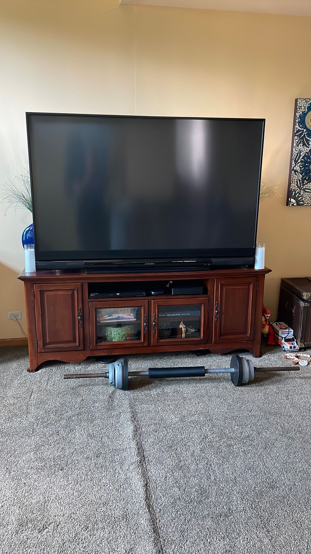 Mitsubishi 73 inch DLP TV and TV stand