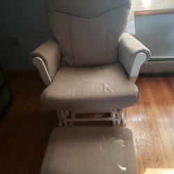 Rocking chair with ottoman