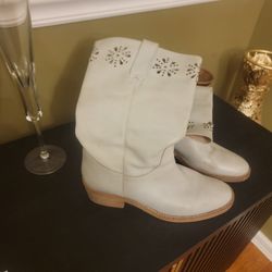 Baby Blue Boot