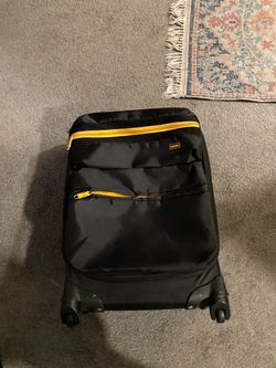 Lucas Black Carry-On Spinner Luggage