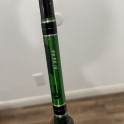 Green Dynamo Ocean Fishing Pole 