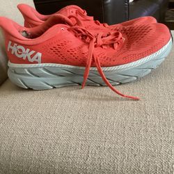 Hokas 