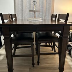 Dining Set with Extendable Leaf
