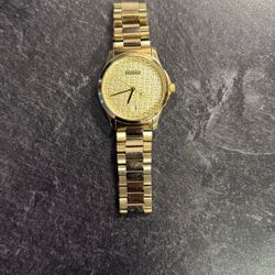 Gucci Mens Timeless Watch Gold