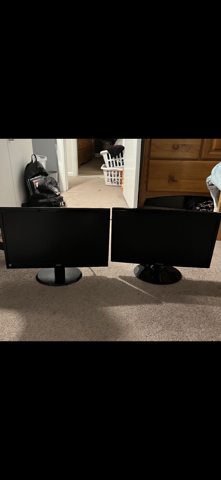 2  LED Monitors  One Samsung  And One AOC Both Work Great . Selling Both For $80 Or $50 Each 