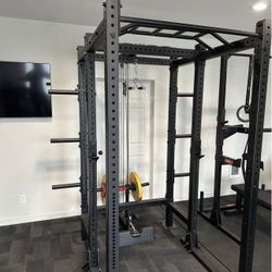 PR2500 W/LAT PULL DOWN