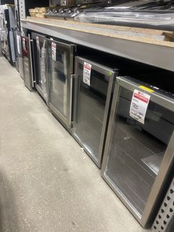 Clearance Stoves – Glass Top, Used & Dented, Warranty Included