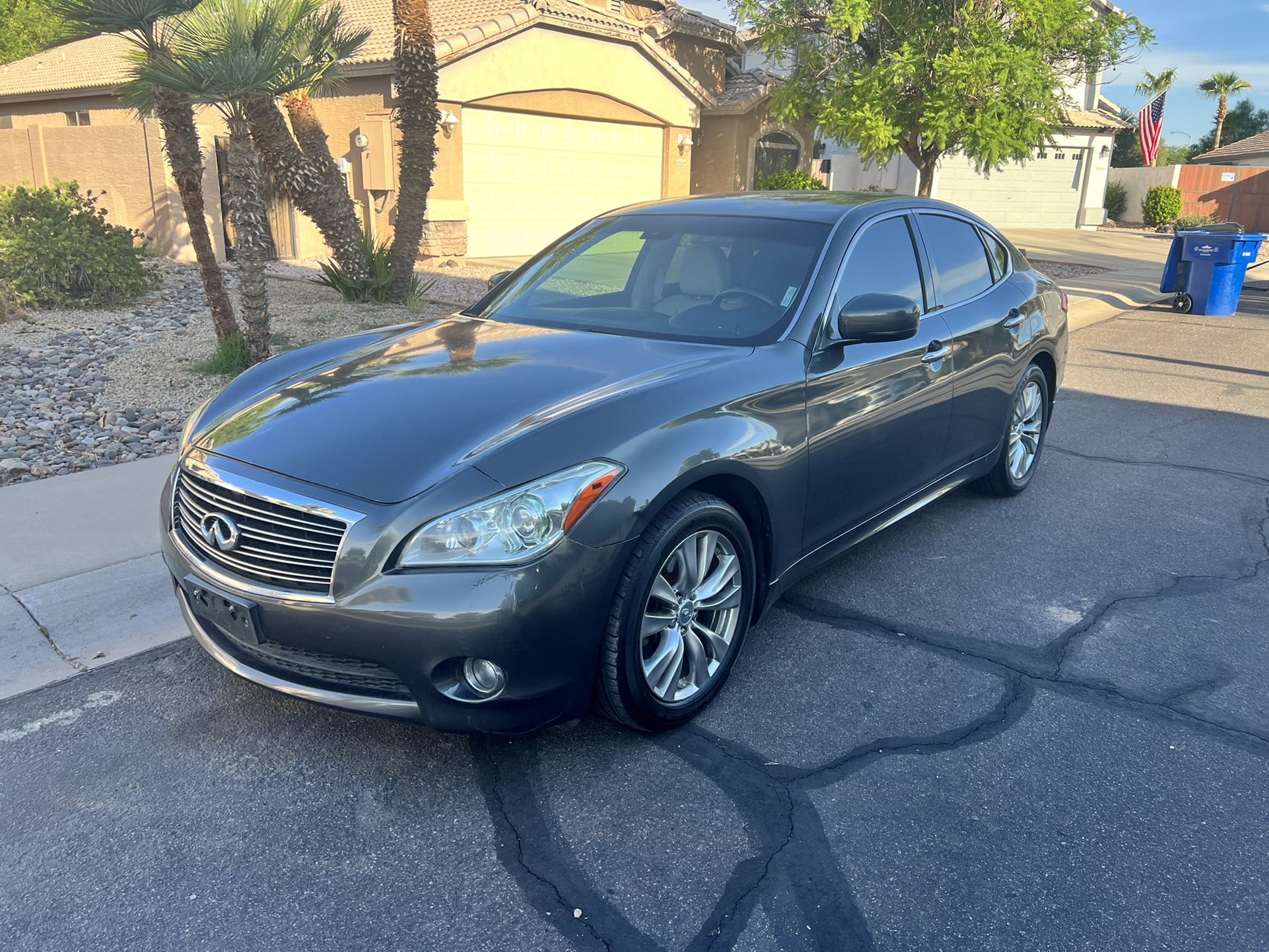 2011 Infiniti M37