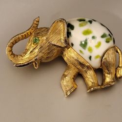 Vintage Rhinestone Gemstone Goldtone Pin